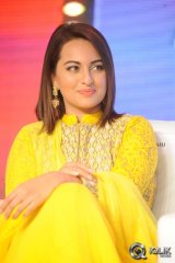 Sonakshi Sinha at Lingaa Movie Audio Success Meet